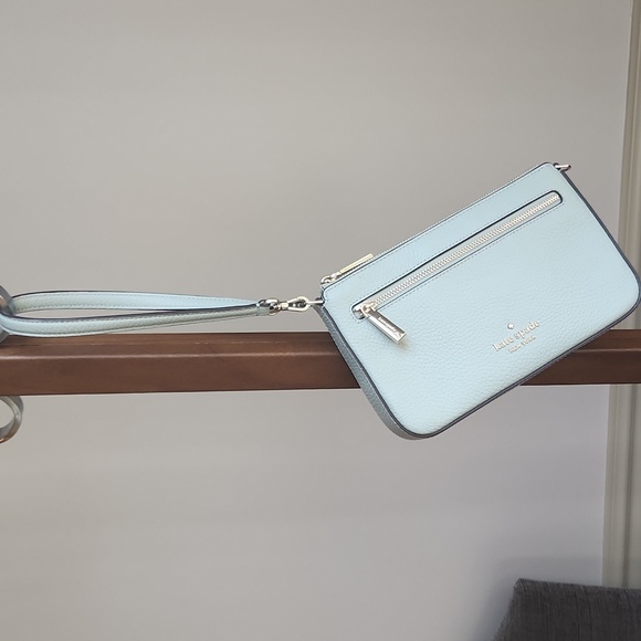 Kate Spade Leila Pale Green Convertible Shoulder Bag/Wristlet NWOT - Picture 11 of 11